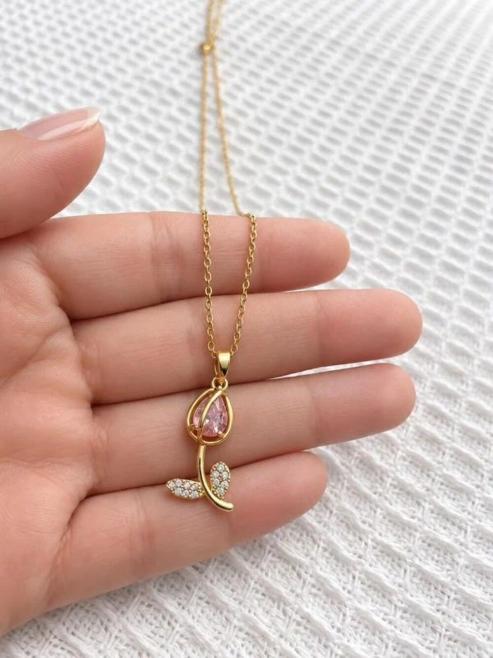 Cute necklace